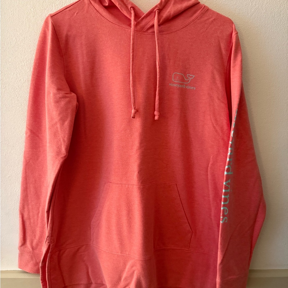 Vineyard Vines women’s coral hoodie with Sleeve and back graphics size M